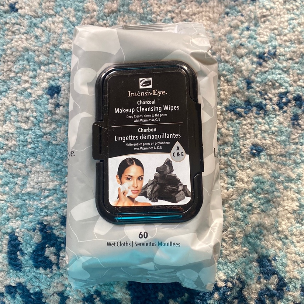 IntensivEye Charcoal Makeup Cleansing Wipes
